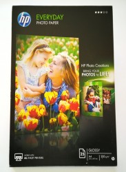 PAPEL GLOSSY HP TAMAÑO A4, PAQUETE 25 HOJAS, 200g
